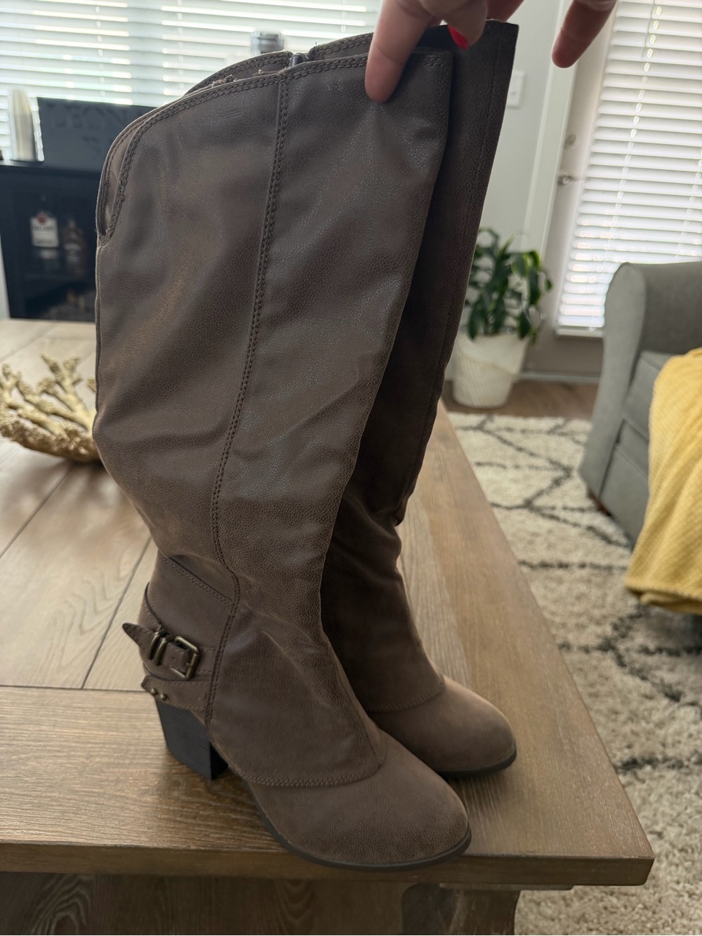 Women's Tall Brown Knee-High Heeled Boots